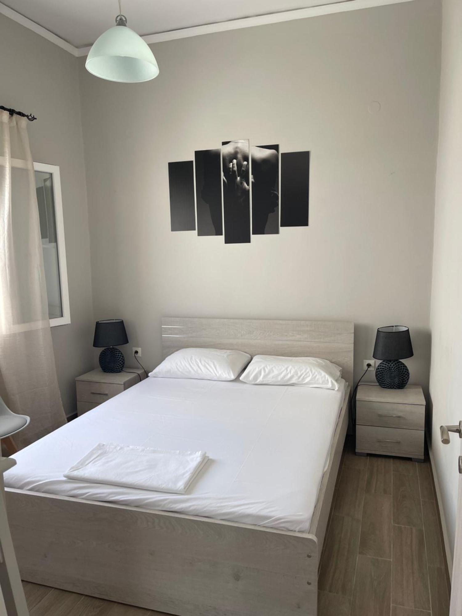 Modern & Comfortable House In The City Center Эрмуполис Экстерьер фото